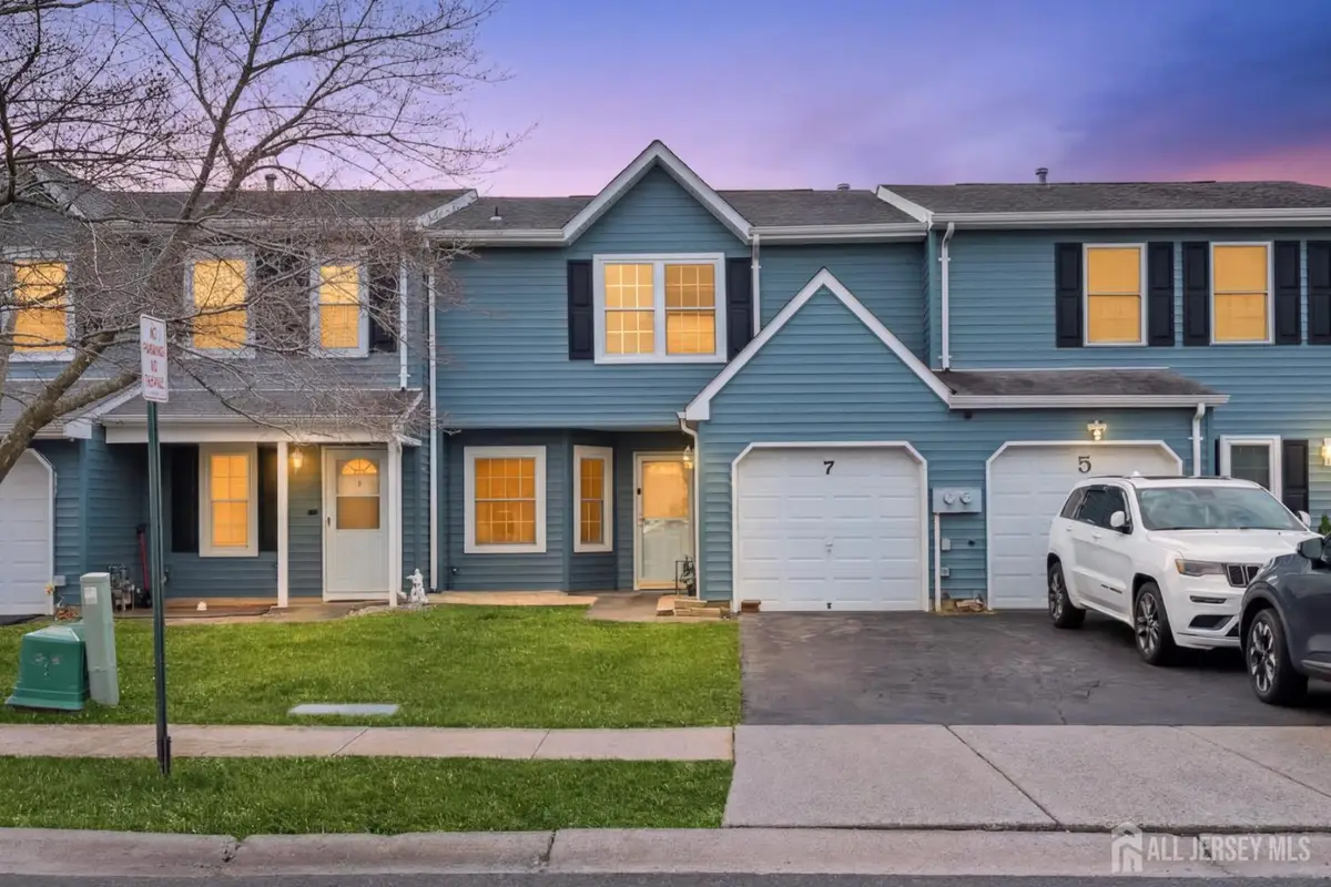 -7 Farragut Square, Howell, NJ 07728 - #1