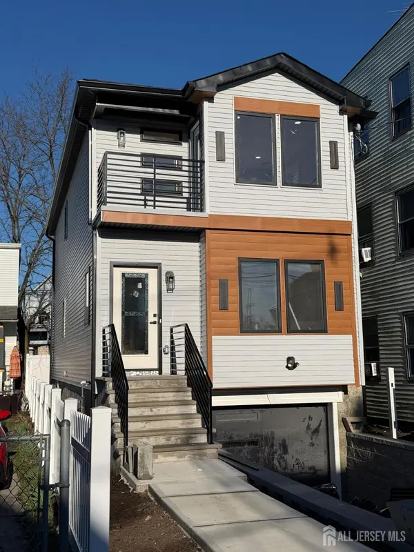 -589 Elizabeth Street, Perth Amboy, NJ 08861