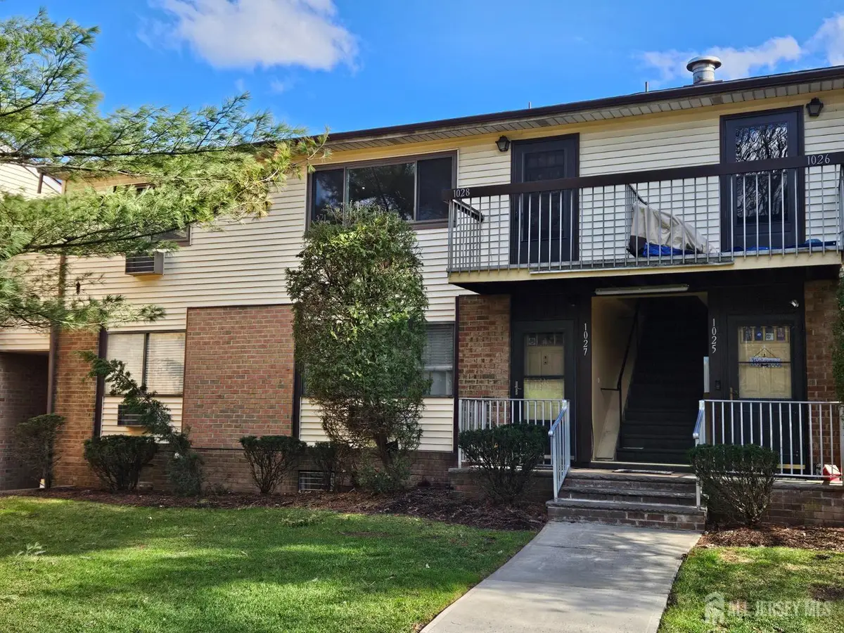 -1028 Cricket Lane, Woodbridge, NJ 07095 - #1