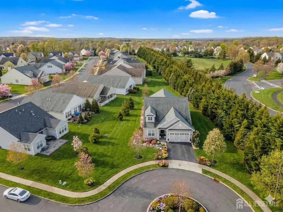 -4 Citadel Circle, Monroe, NJ 08831 - #2