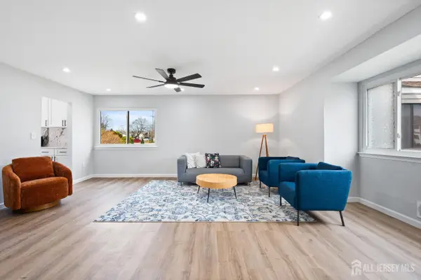 -4-F Lincoln Lane, South Brunswick, NJ 08810