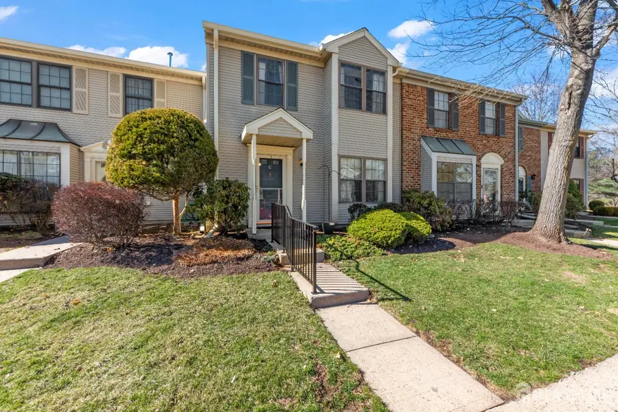 -4 Daniel Drive, Franklin Park, NJ 08823 - #2