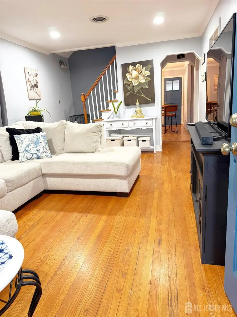 -10 E William Street E, Fords, NJ 08863 - #3