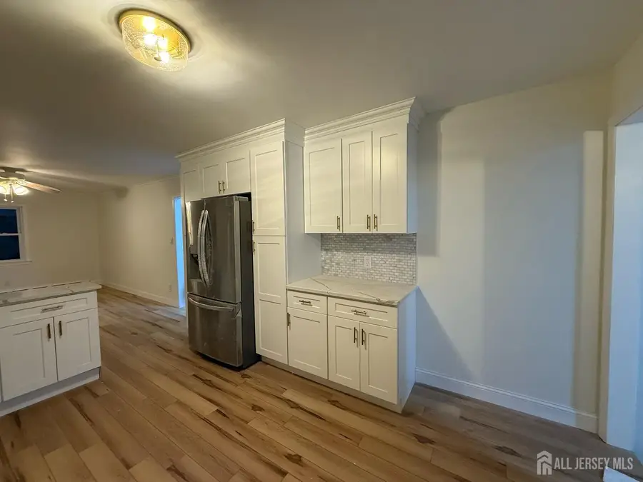 -126 N Lakeside Drive N, Piscataway, NJ 08854 - #2