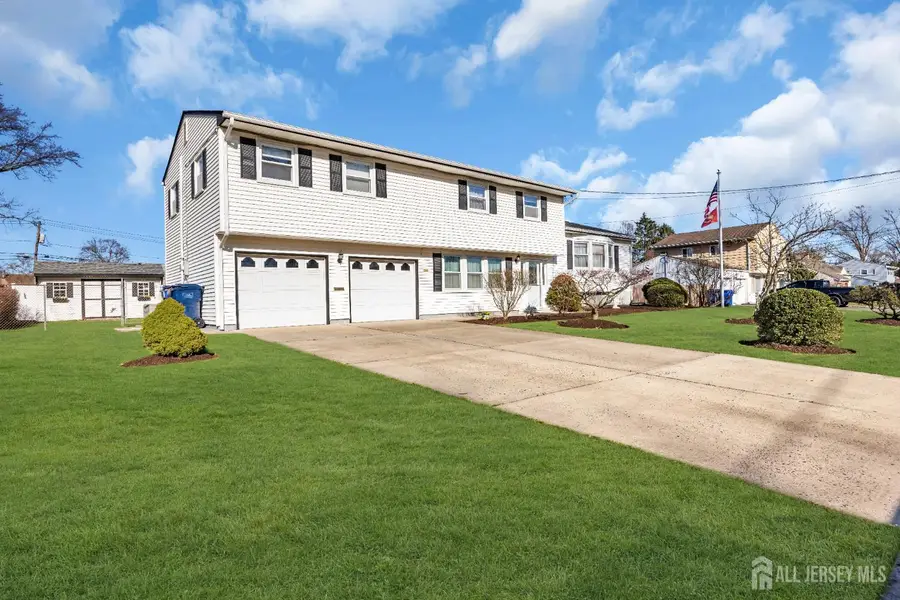 -1463 Pawnee Road, North Brunswick, NJ 08902 - #2