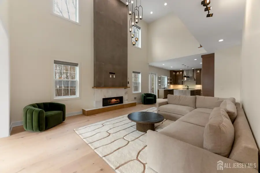 -10 Winthrop Court, East Brunswick, NJ 08816 - #3