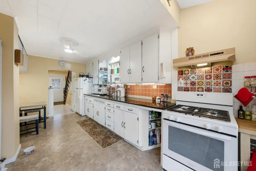 -26 Harvey Street, New Brunswick, NJ 08901 - #3