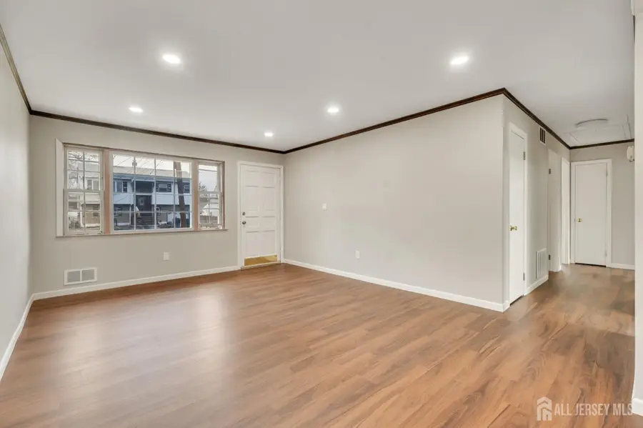 -254 E George Place, Iselin, NJ 08830 - #3