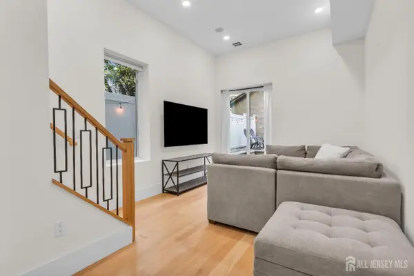 -20 Van Nostrand Avenue #1, Jersey City, NJ 07305