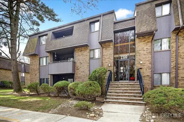 -2312 Old Stone Mill Drive, East Windsor, NJ 08512