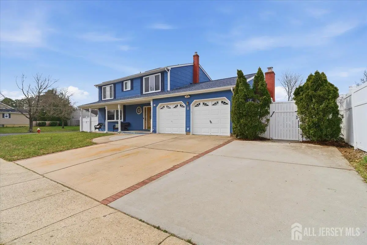 -12 Holmes Avenue, Monroe, NJ 08831 - #1