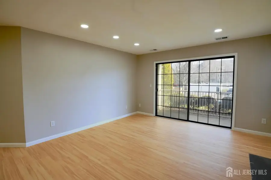 -395 Carhart Court, East Brunswick, NJ 08816 - #3