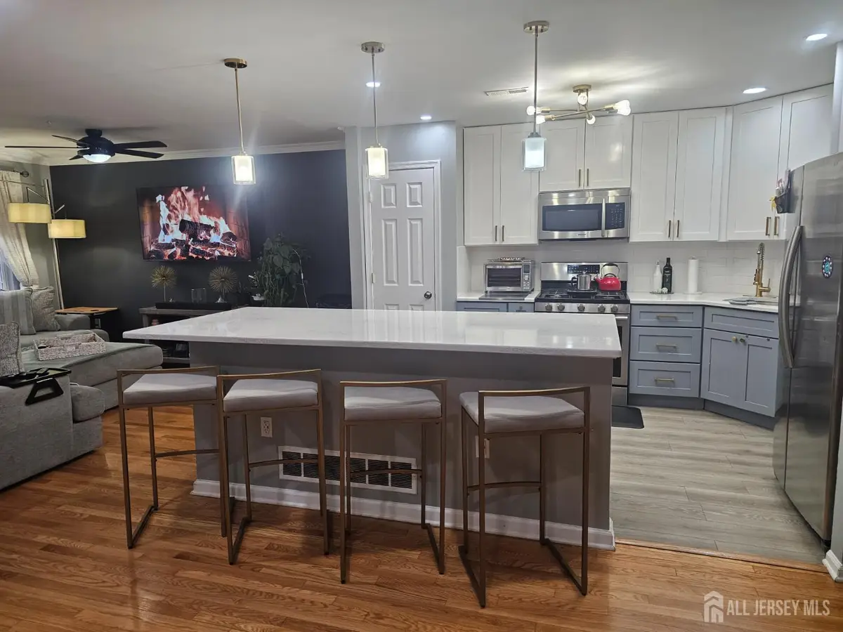 -12 Harbor Bay Circle, Laurence Harbor, NJ 08879 - #1