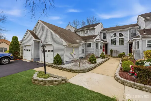 -1-C Cambridge Drive, Monroe, NJ 08831