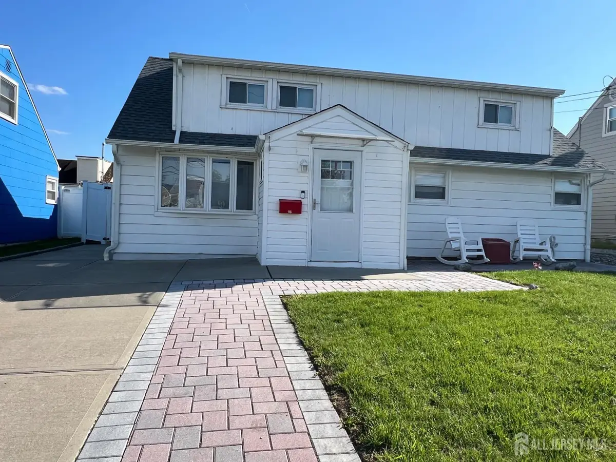 -95 Hickory Street, Carteret, NJ 07008 - #1