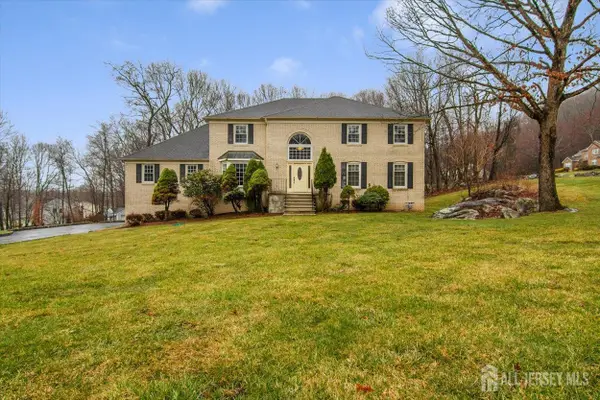 -17 Pleasant Village Drive, Roxbury, NJ 07876