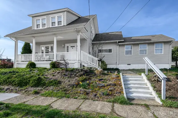 -39 E 2nd Avenue E, Runnemede, NJ 08078