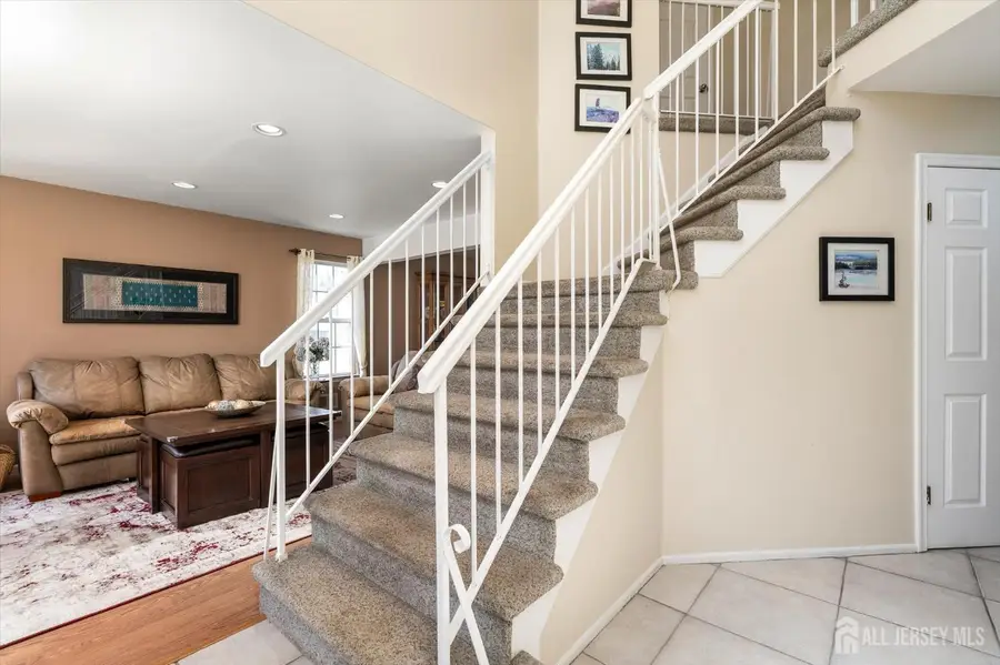 -28 Terrier Place, Kendall Park, NJ 08824 - #2