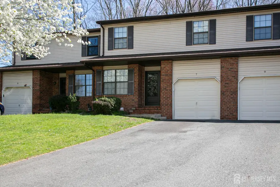 -7 Cactus Court, Edison, NJ 08820 - #3