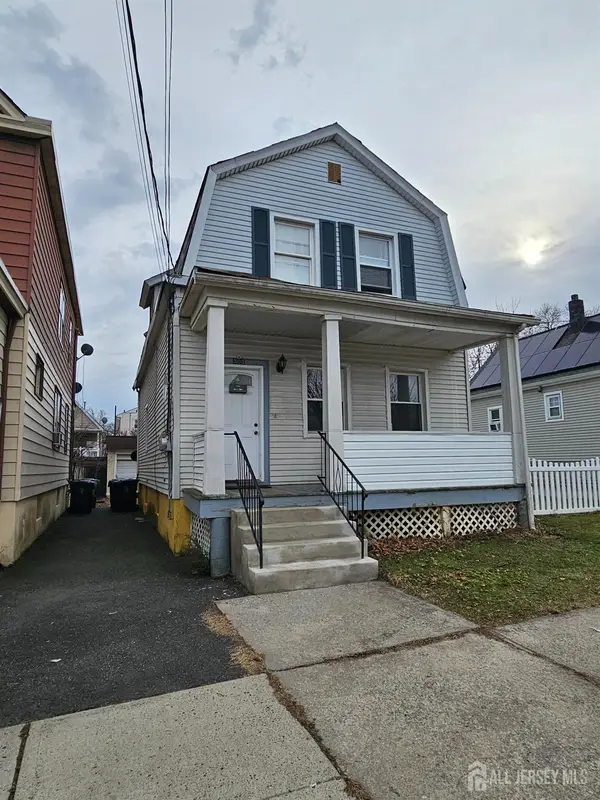 -305 Meredith Street, Perth Amboy, NJ 08861