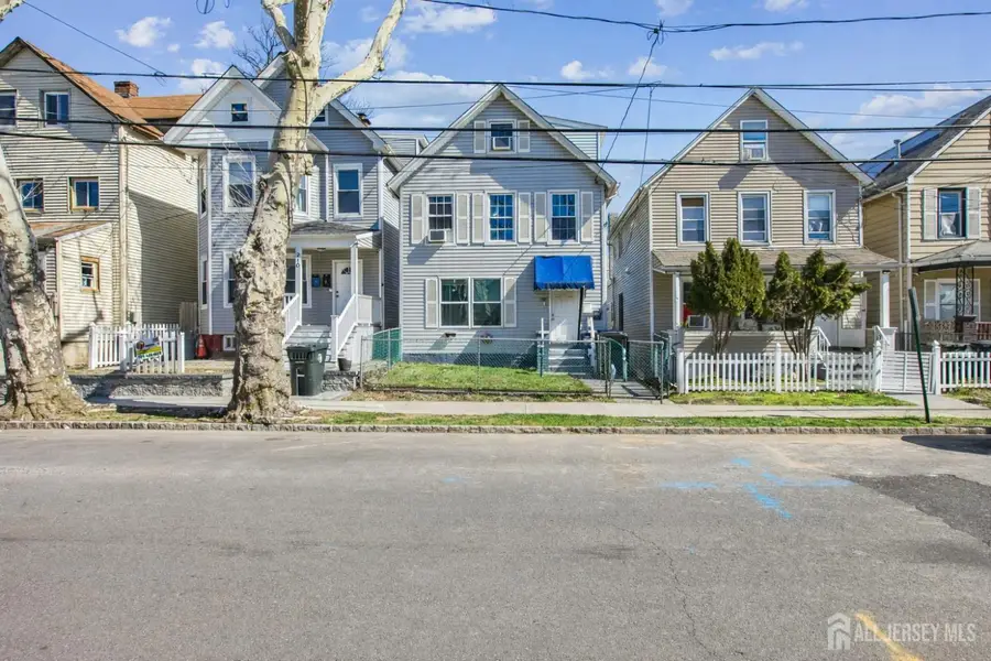 -208 Gordon Street, Perth Amboy, NJ 08861 - #2