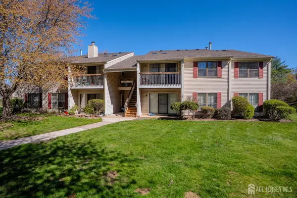 -88 Crabapple Lane, Franklin, NJ 08823