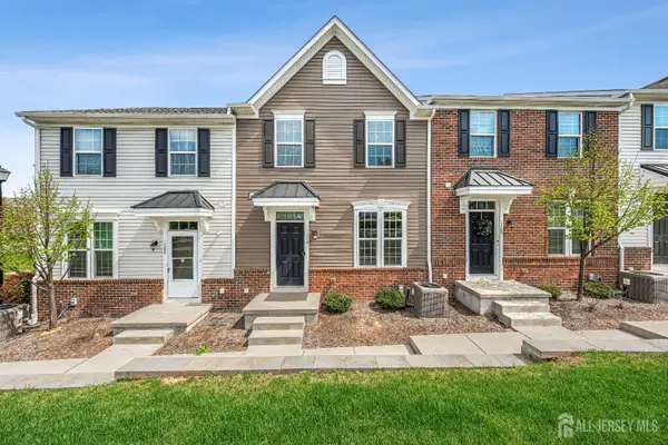 -1306 English Lane, Parlin, NJ 08859