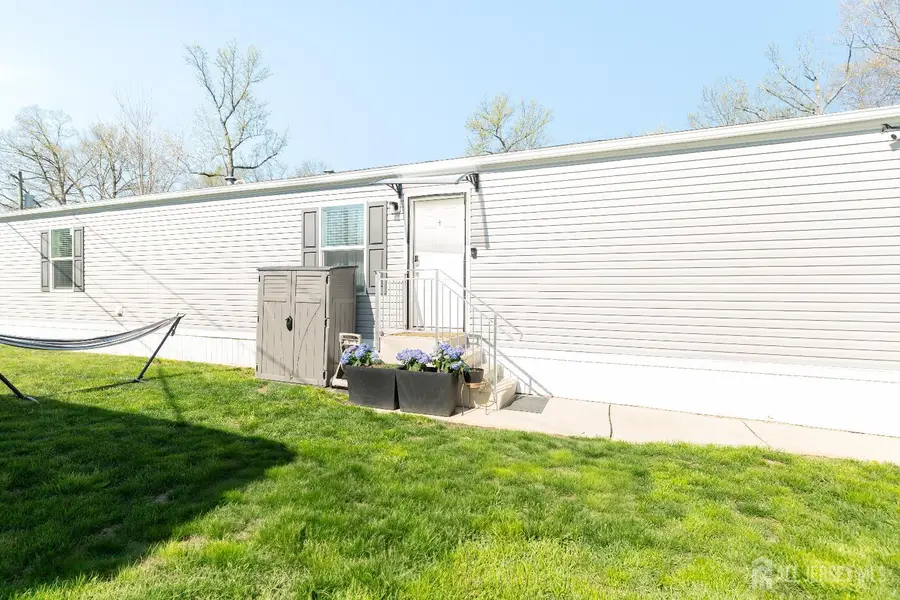 -12 Maine Street, Kendall Park, NJ 08852 - #2