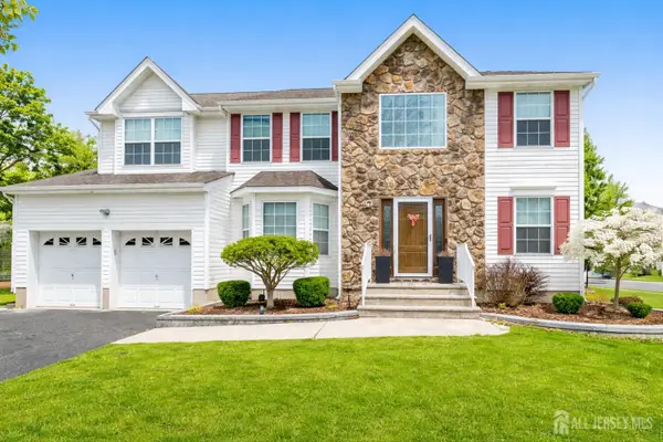 -22 Ginger Drive, Edison, NJ 08837