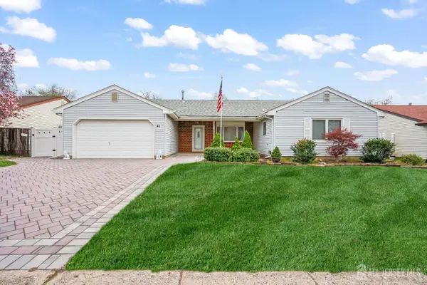 -41 Rodak Circle, Edison, NJ 08817