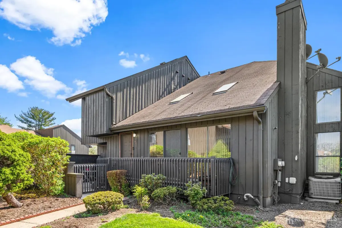 -51 Westgate Drive, Edison, NJ 08820 - #1