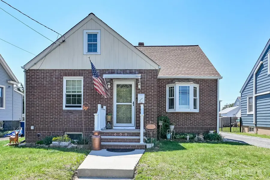 -608 Nassau Street, North Brunswick, NJ 08902 - #2