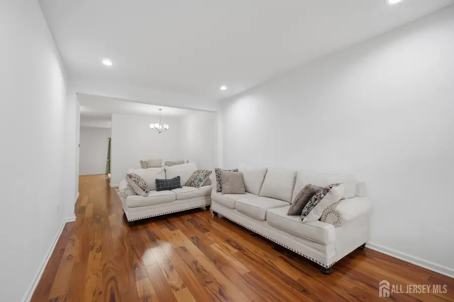 -4 Masters Boulevard, Piscataway, NJ 08854 - #2