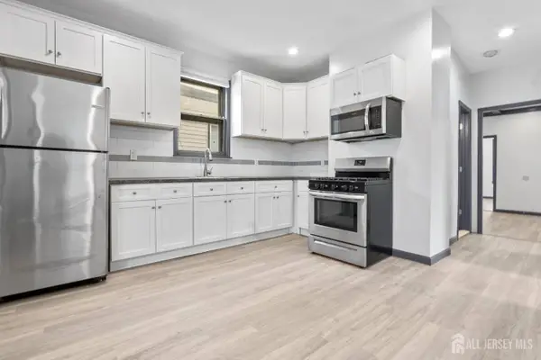 -211 N 13th Street, Newark, NJ 07107