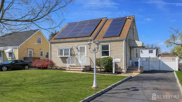 -333 Giles Avenue, Middlesex, NJ 08846