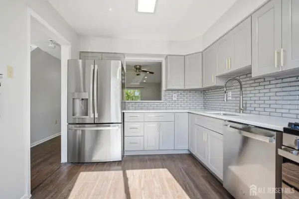 -191 Hampshire Drive, Plainsboro, NJ 08536