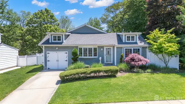 -6 Tulip Drive, Old Bridge, NJ 08857
