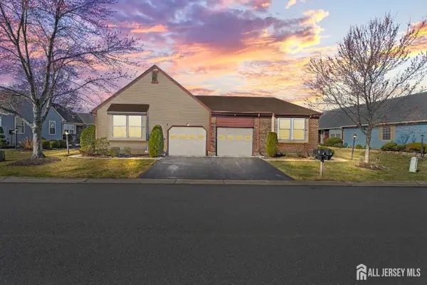 -19 John Paul Jones Drive #B, Monroe, NJ 08831