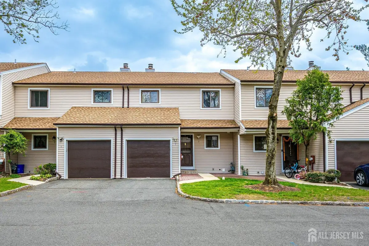 -7 Lily Court, Edison, NJ 08820 - #1