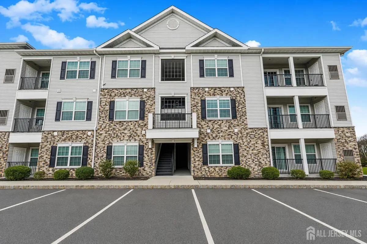 -816 Stiller Lane, Monroe, NJ 08831 - #1