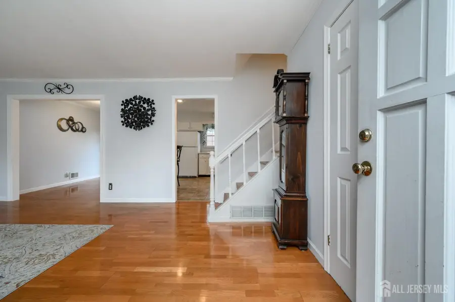 -384 Maplewood Avenue, Colonia, NJ 07067 - #3