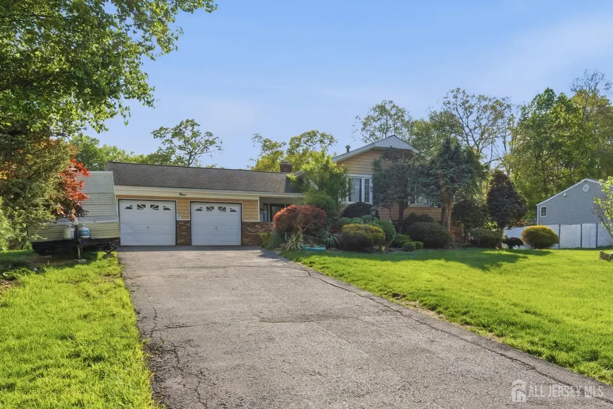 -9 Camelot Court, Manalapan, NJ 07726 - #1