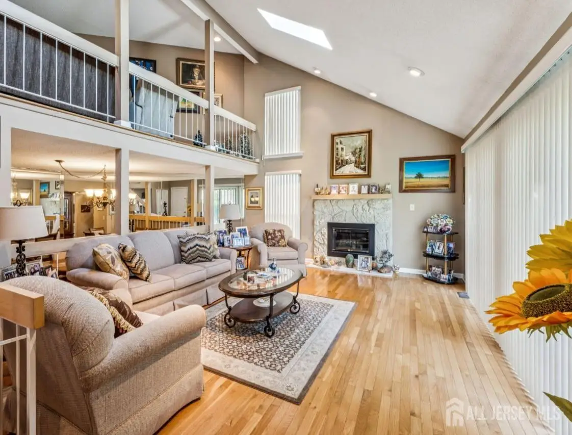 -75 Linda Lane, Edison, NJ 08820 - #1