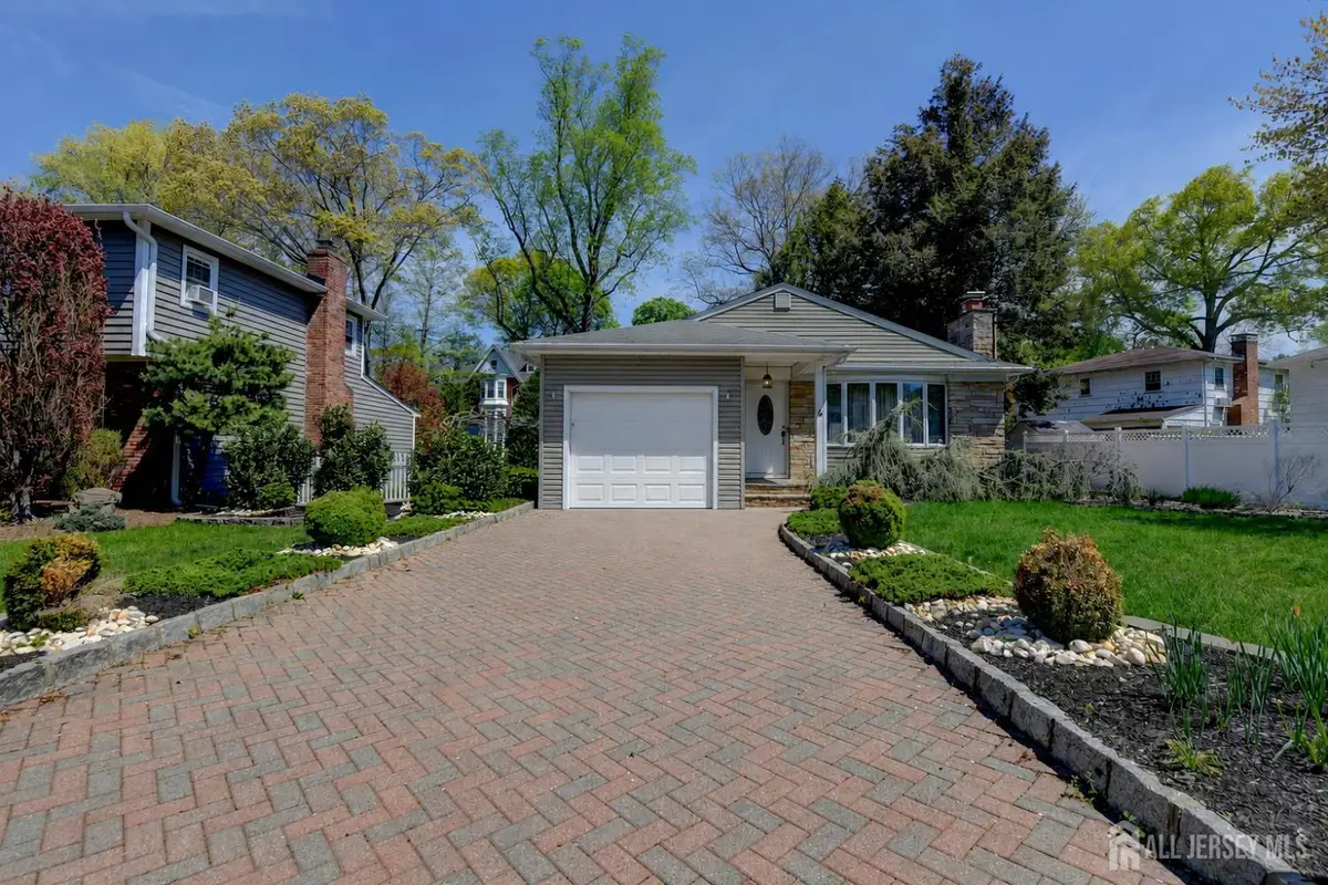 -4 Azalea Court, North Plainfield, NJ 07060 - #1