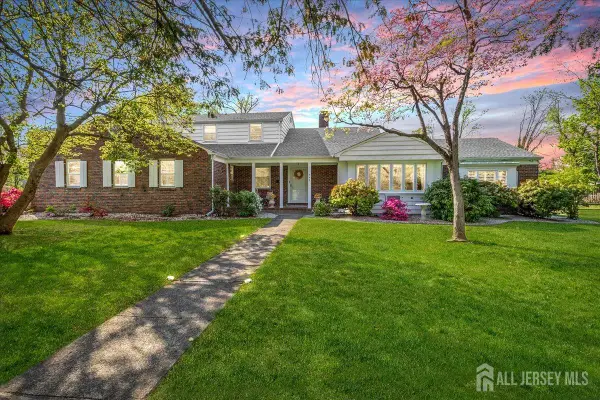 -544 W 8th Street W, Plainfield, NJ 07060