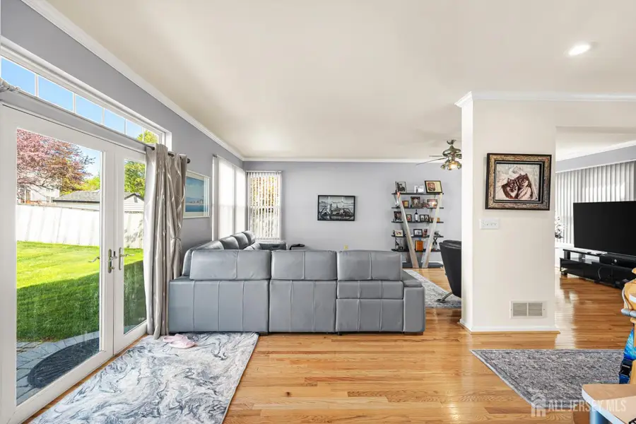 -16 Edinburg Circle, Matawan, NJ 07747 - #3