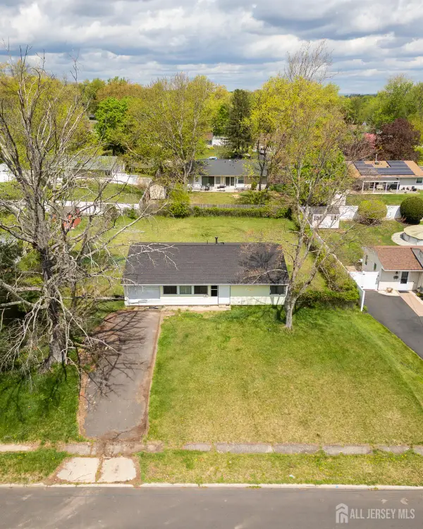 -39 Richford Road, South Brunswick, NJ 08824