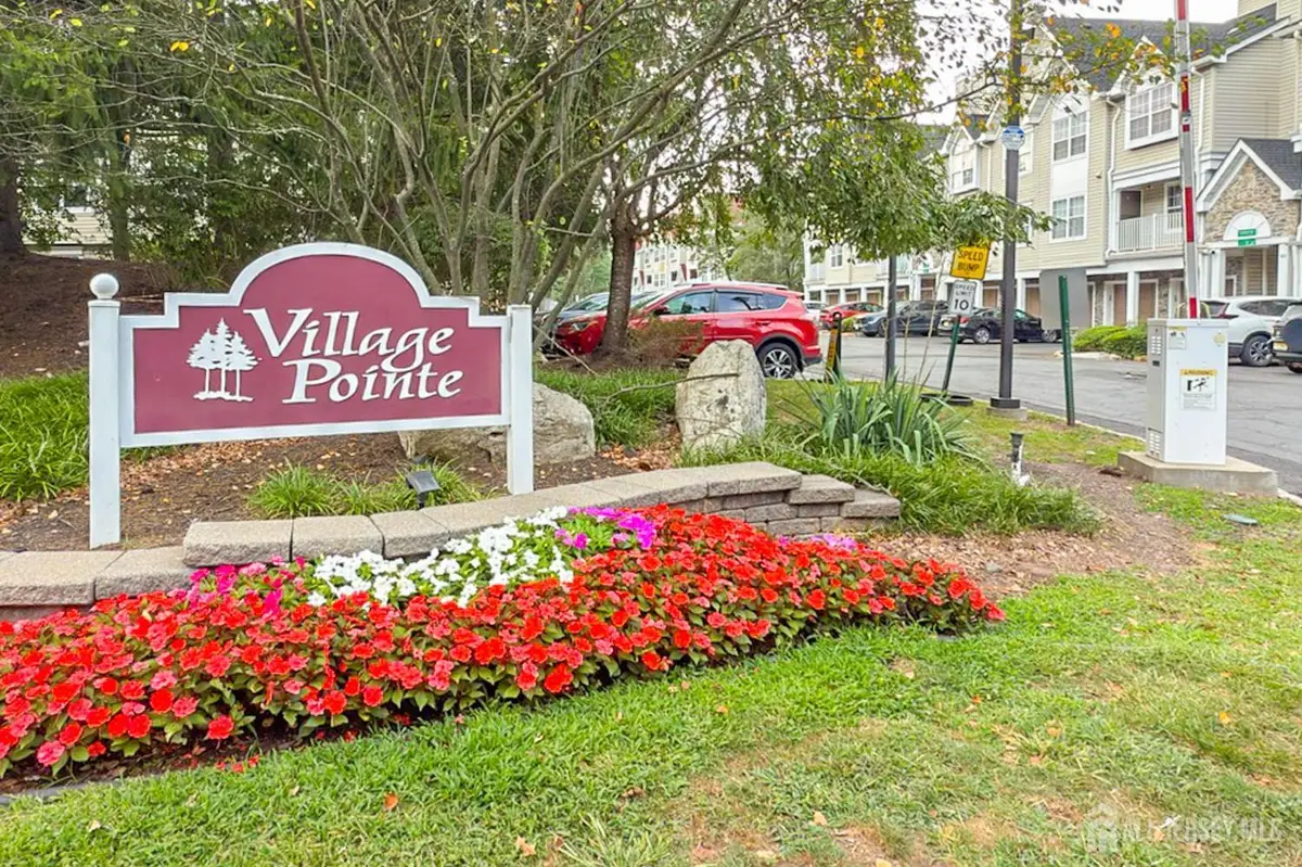 -28 Inverness Drive, Edison, NJ 08820 - #1