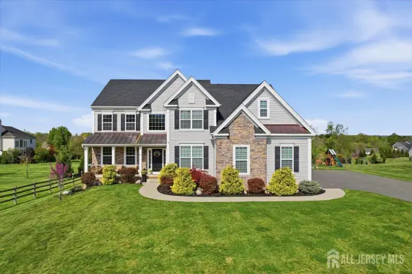 -23 Claridge Lane, Flemington, NJ 08822