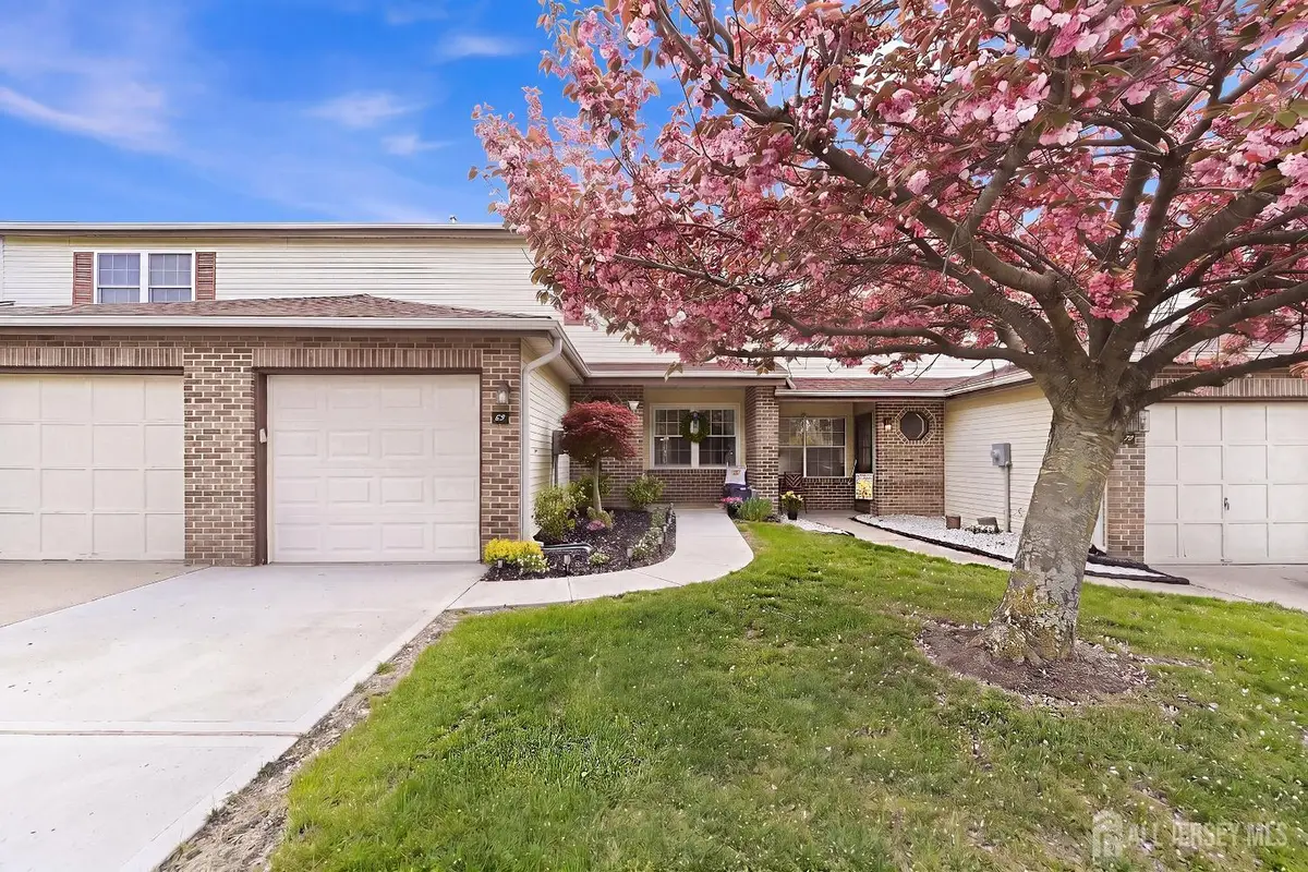 -69 Jefferson Drive, Spotswood, NJ 08884 - #1